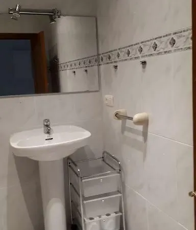 Piso Centrico Y Bien Comunicado 瓦伦西亚